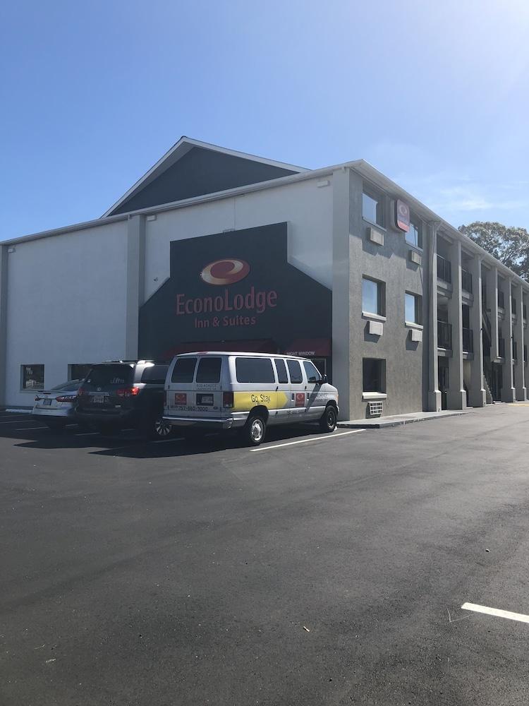 Econo Lodge Inn & Suites I-64 & Us 13 Virginia Beach Exterior photo